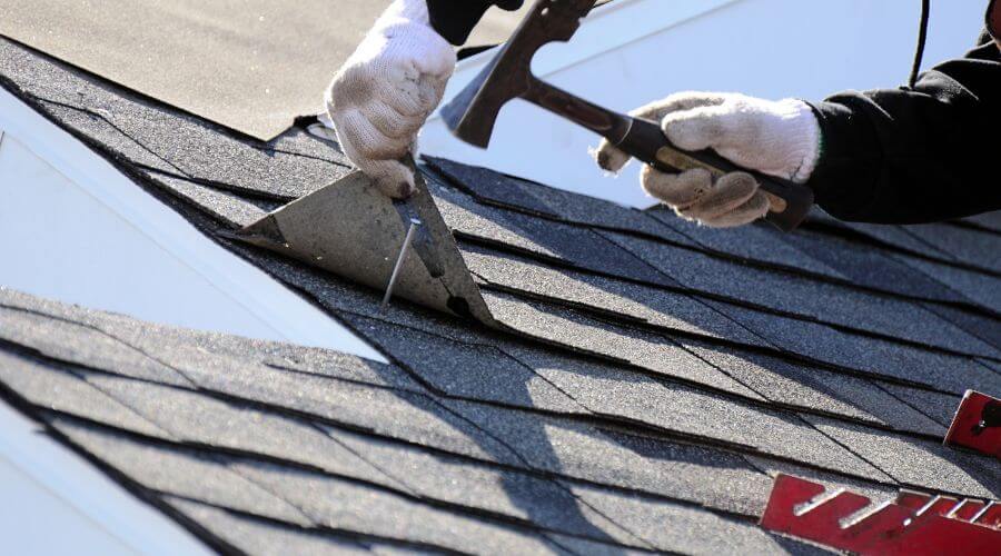 Expert Emergency Roof Repairs services in Walcott, IA